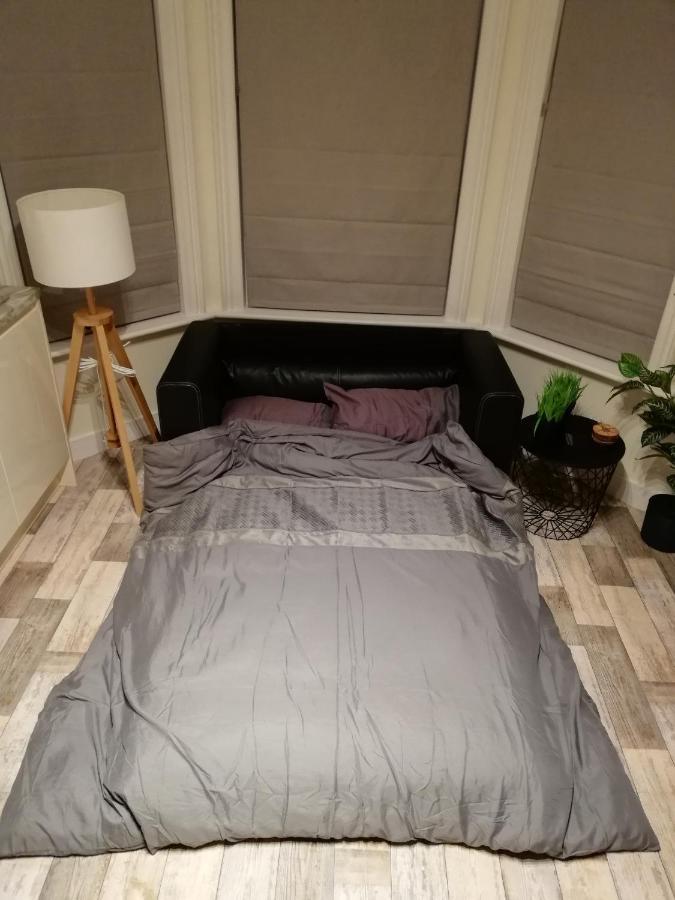 Modern, Stylish One Bedroom With Garden Long Stay Welcome WTA-toernooi van WTA-toernooi van Eastbourne Buitenkant foto